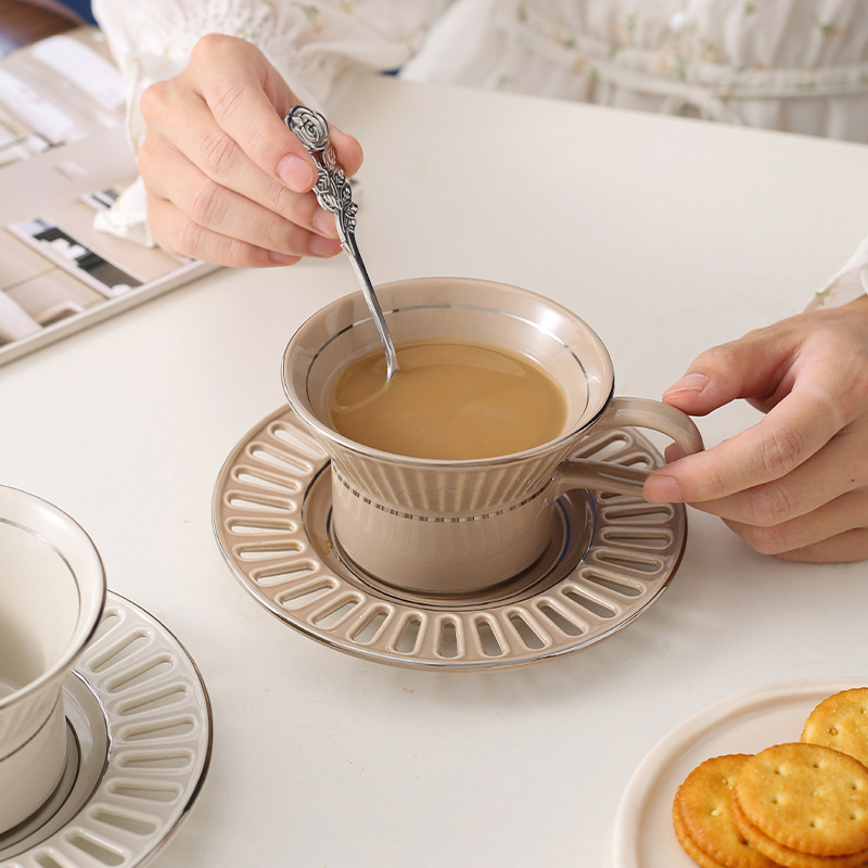 Piatto per tazza da caffè in c - Coffee Tea Games recensione e prezzo